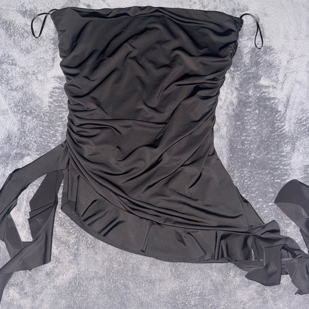 Elegant Black Strapless shirt